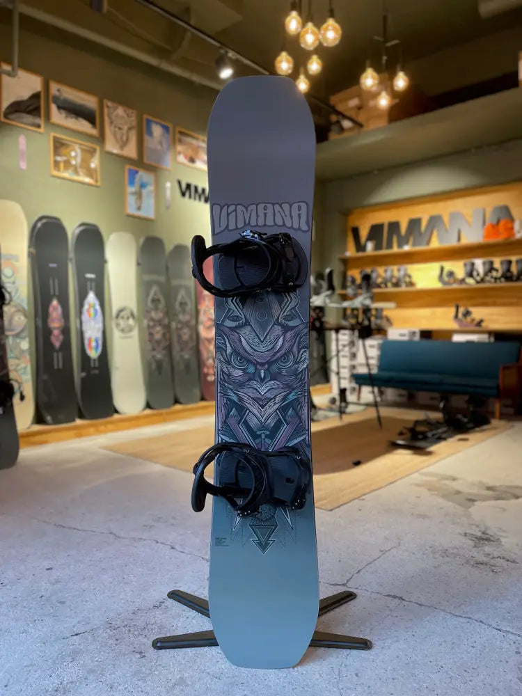 The Vufo 2025 Pakke Snowboard